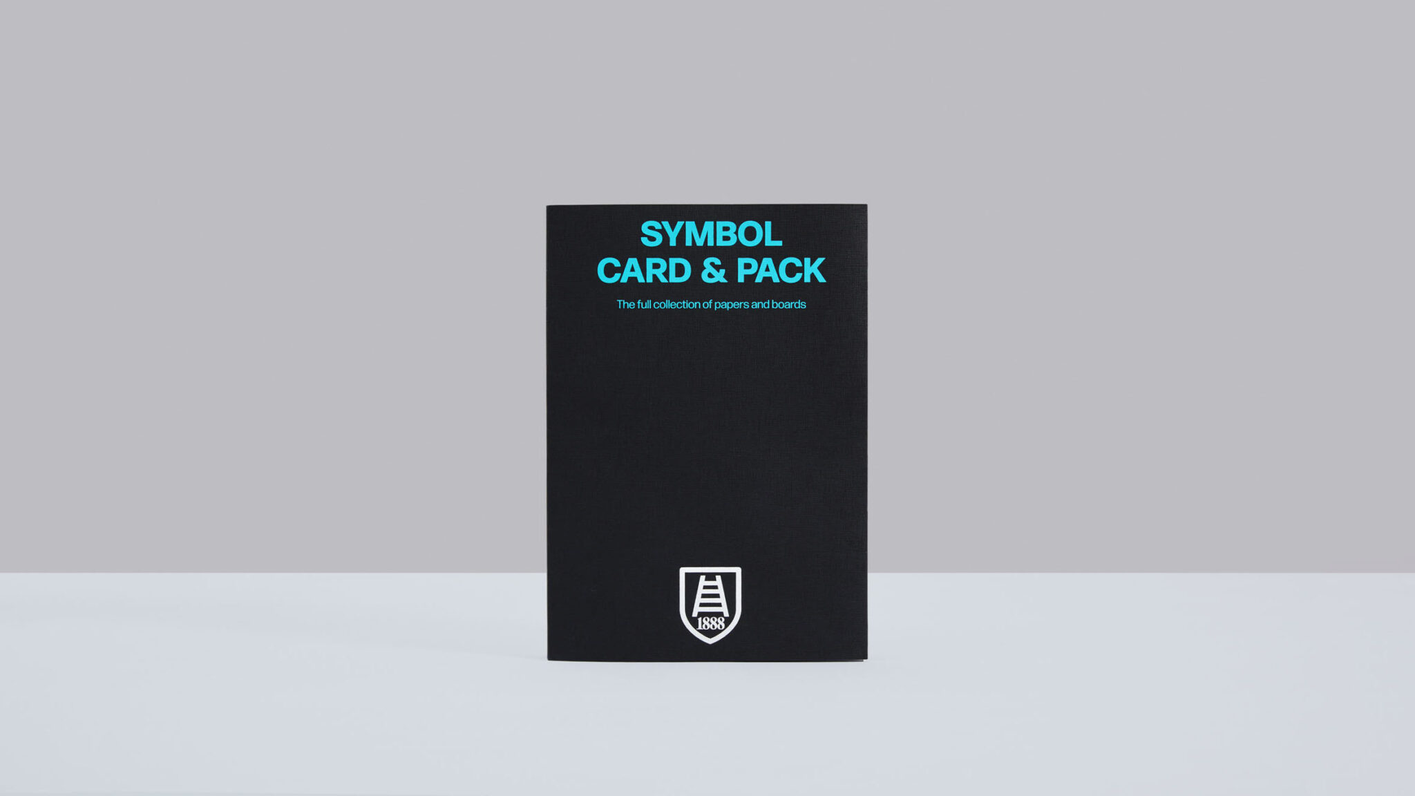 A teljes Symbol Card&Pack sorozat egy mintakönyvben